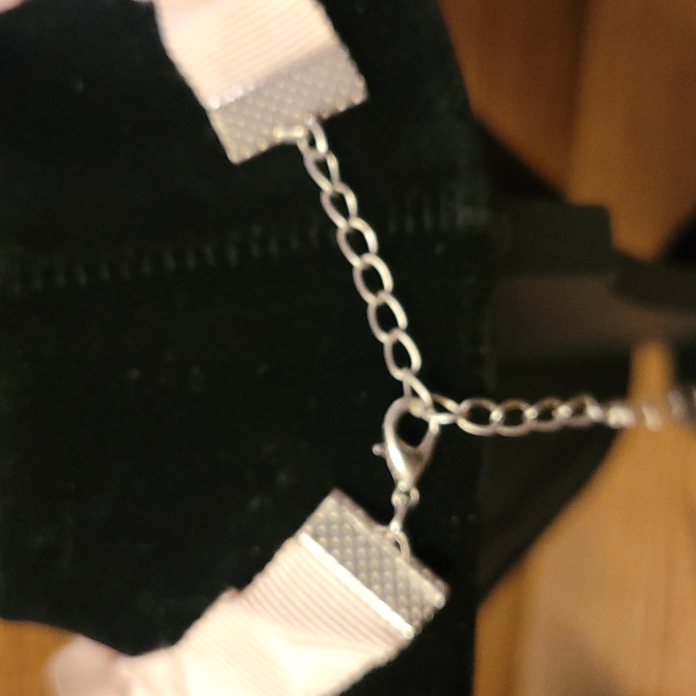 Choker necklaces set of 3 - Picture 5 of 7